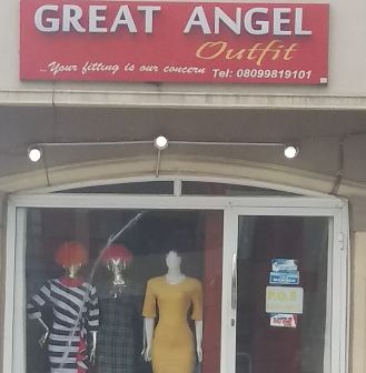 Outfit store outlet near me